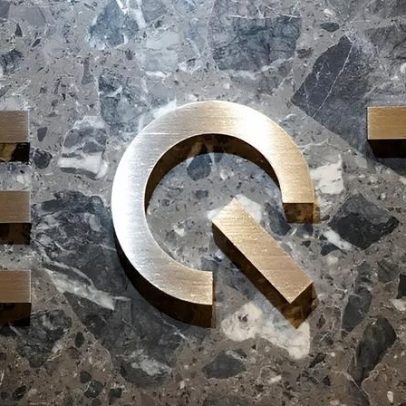 GIP e EQT fecham aquisição da AES Corp por US$ 33,4 bilhões