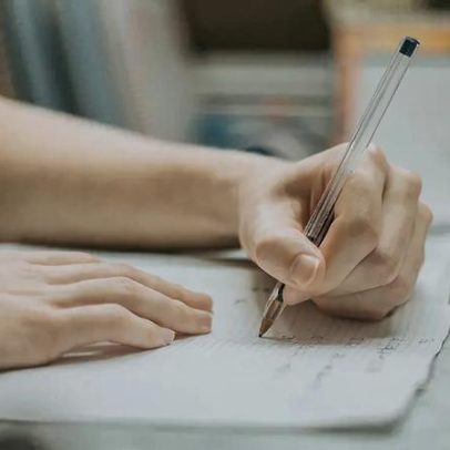 Estudo mostra que canhotos são mais competitivos, explicando sua existência