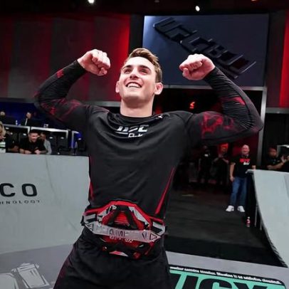 Tackett encara Rocha pelo cinturão meio-médio no UFC BJJ 7