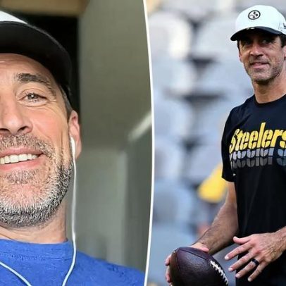 Aaron Rodgers transforma pergunta sobre treino em comentário inusitado