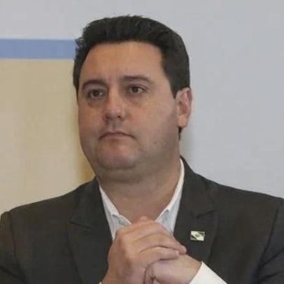 Ratinho Júnior desiste de pré-candidatura presidencial e continuará como governador