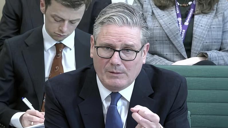 Viagem do comitê de ligação de Starmer foi pouco envolvente, como ele quis