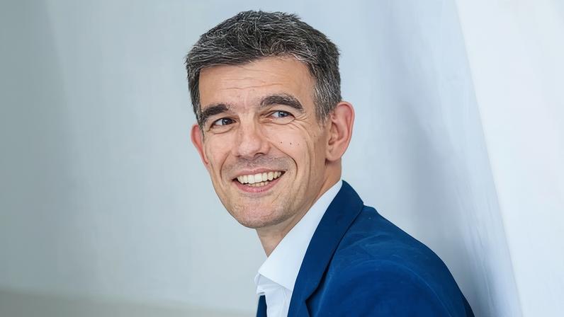 Matt Brittin, novo chefe da BBC que curte Doctor Who, pode não ter tempo para dormir