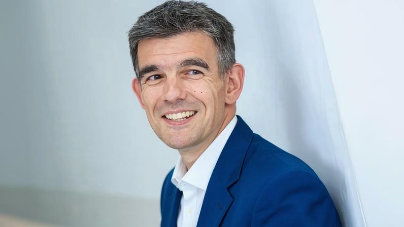 Ex-chefe da Google na Europa pode assumir a direção da BBC, dizem fontes