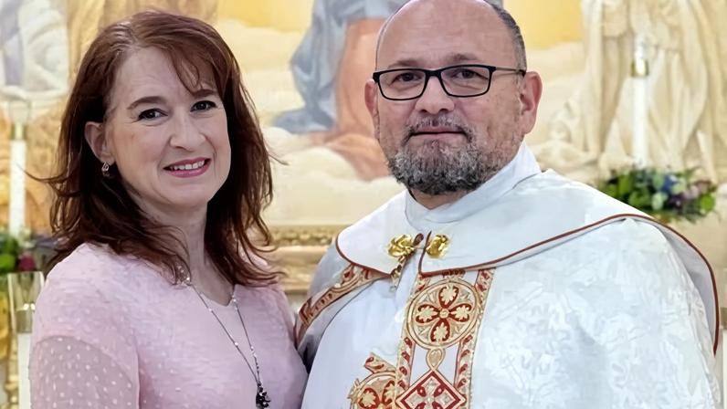 Diácono excomungado aguarda recurso após caso de abuso envolvendo sacerdote