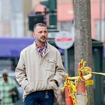 Shia LaBeouf pode viajar a Roma para batismo do pai após recusa judicial