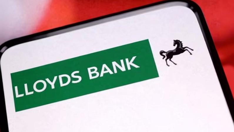 Quase 500 mil clientes da Lloyds tiveram dados expostos por falha de TI