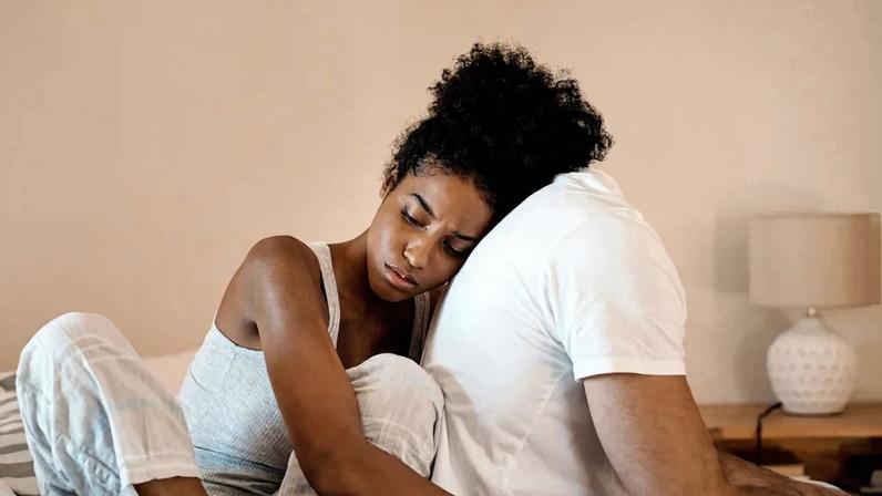 Estudo revela efeitos da inteligência artificial nos casamentos modernos.