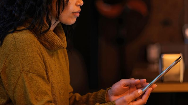 Pesquisa revela que cristãos veem IA como confiável para orientação espiritual.