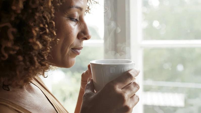 Oito orações matinais que promovem a alegria e a paz em Cristo.