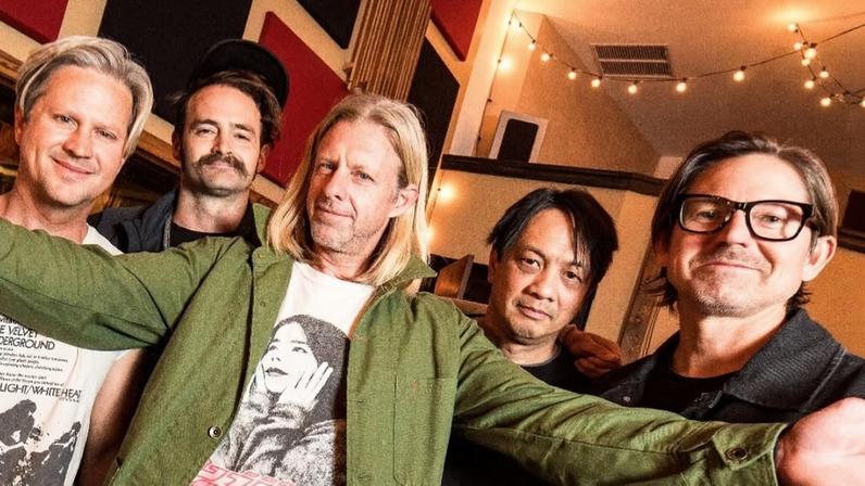 Banda Switchfoot revela detalhes sobre o álbum Forever Now e sua temática.