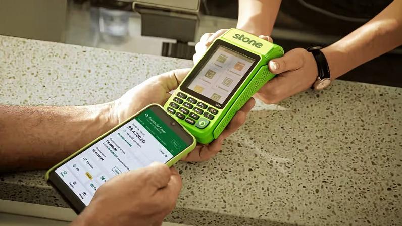 Stone demite 300+ funcionários; sindicato vê demissão em massa