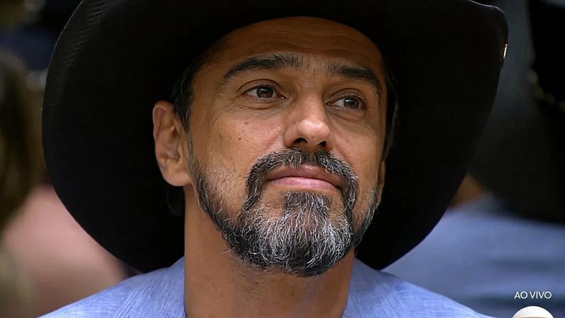 ‘Rala, Cowboy’: Tadeu Schmidt resgata Pedro Bial em eliminação HISTÓRICA de Alberto no 'BBB 26' e web comemora