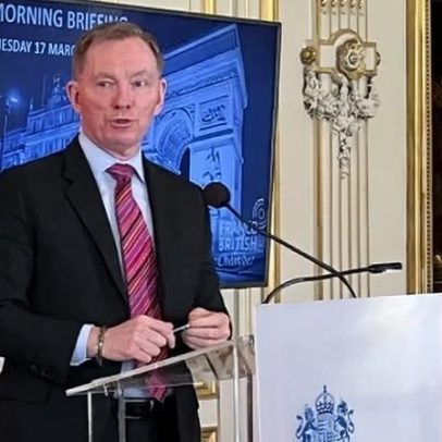 Ministro do comércio pede maior ambição na redefinição Reino Unido-UE