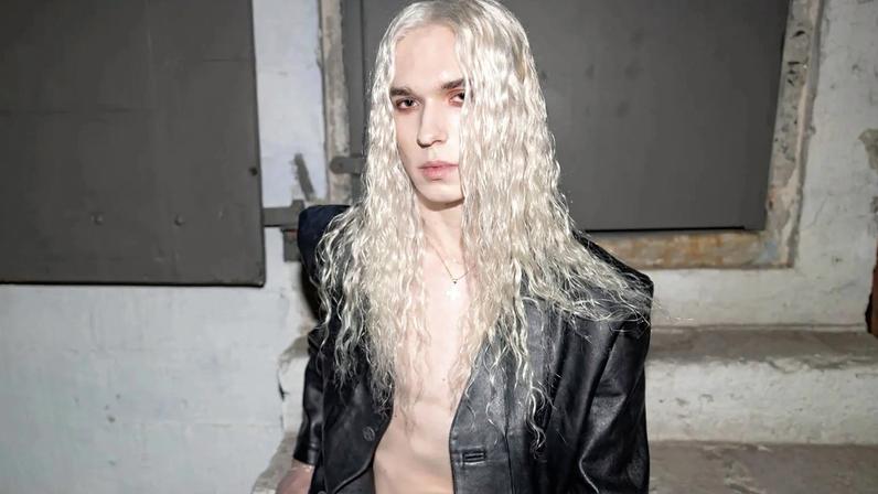 2hollis fica offline e em alta performance