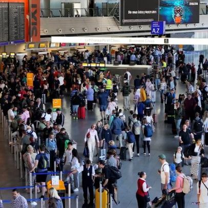 Páscoa: esperas em fronteiras de aeroportos da UE podem superar 2 horas