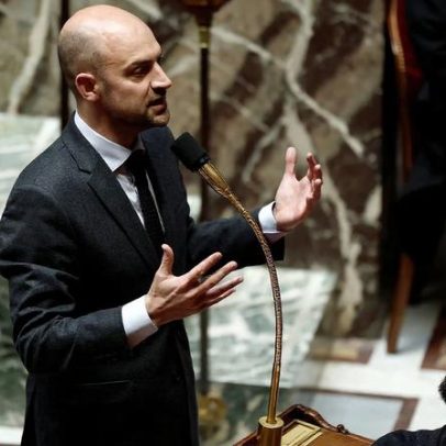 Ministro francês não vê fim próximo da guerra após encontro com Israel