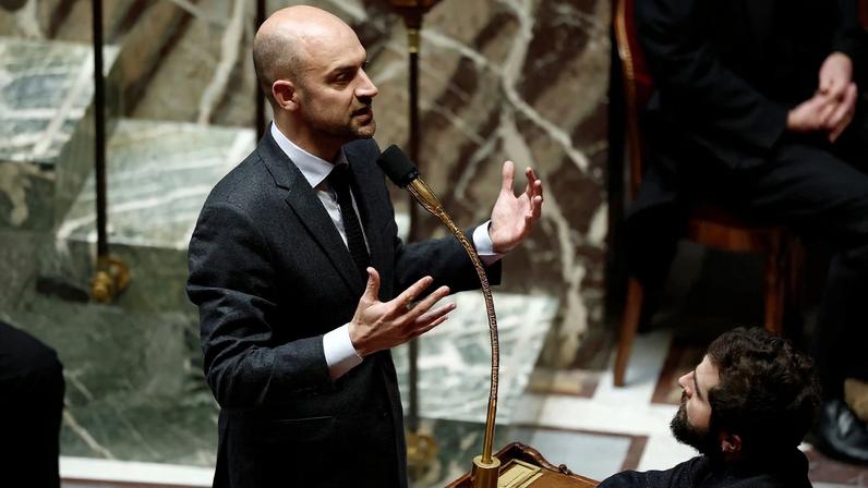 Ministro francês não vê fim próximo da guerra após encontro com Israel