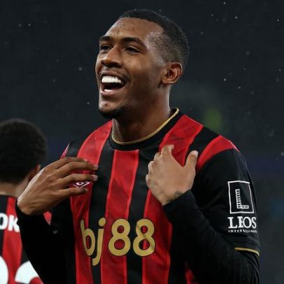 Ex-Vasco, entre atacantes temidos da Premier League, diz jornal inglês