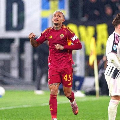 Wesley, ex-Flamengo, faz golaço em clássico entre Roma e Juventus pelo Italiano