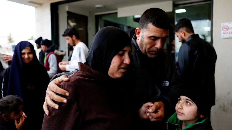 Syrians living in Lebanon wait outside the Ministry of Interior Immigration and Passports Department, at the Syrian-Lebanese border, as they return to Syria due to ongoing hostilities between Hezbollah and Israeli forces, amid the U.S.-Israeli conflict with Iran, in Jdaydet Yabous, Syria, March 3, 2026. REUTERS/Yamam Al Shaar