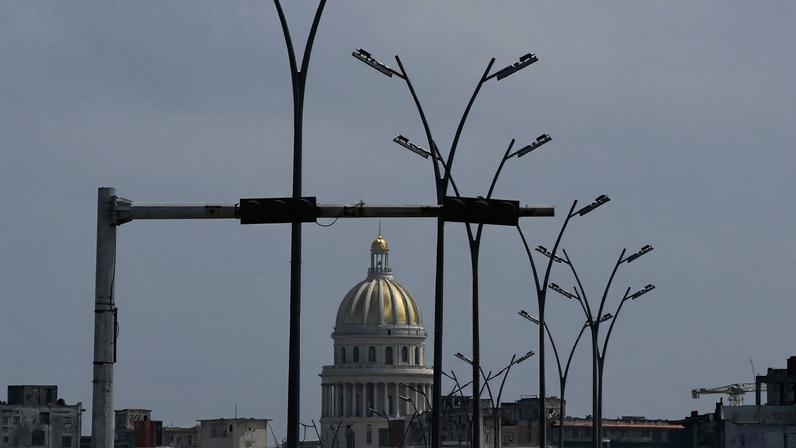 Energia é restabelecida em Cuba após 16 horas de blecaute