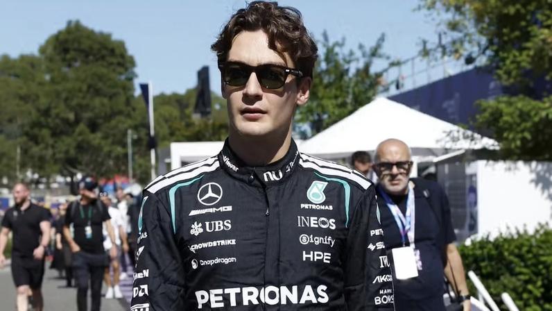 George Russell antes dos treinos livres no GP da Austrália de F1 — Foto: Hollie Adams/Reuters