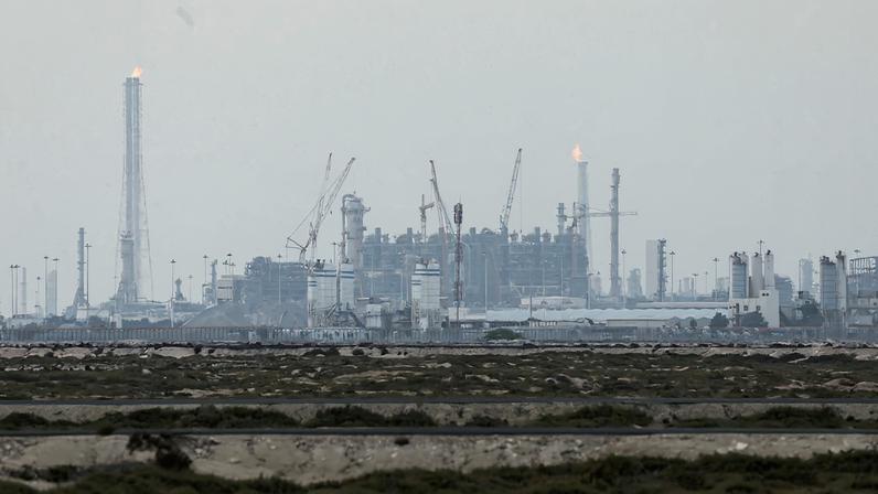 FILE PHOTO: QatarEnergy's liquefied natural gas (LNG) production facilities, amid the U.S.-Israeli conflict with Iran, in Ras Laffan Industrial City, Qatar March 2, 2026. REUTERS/Stringer/File Photo