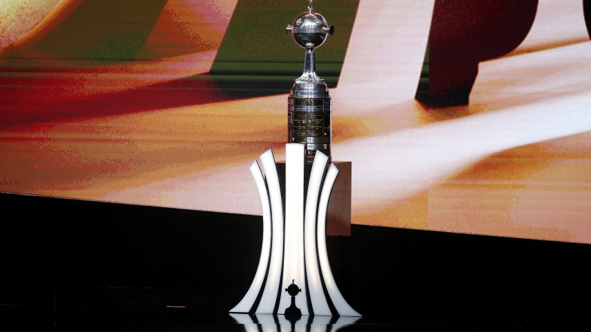 Sorteio da Libertadores 2026 — Foto: REUTERS/Cesar Olmedo