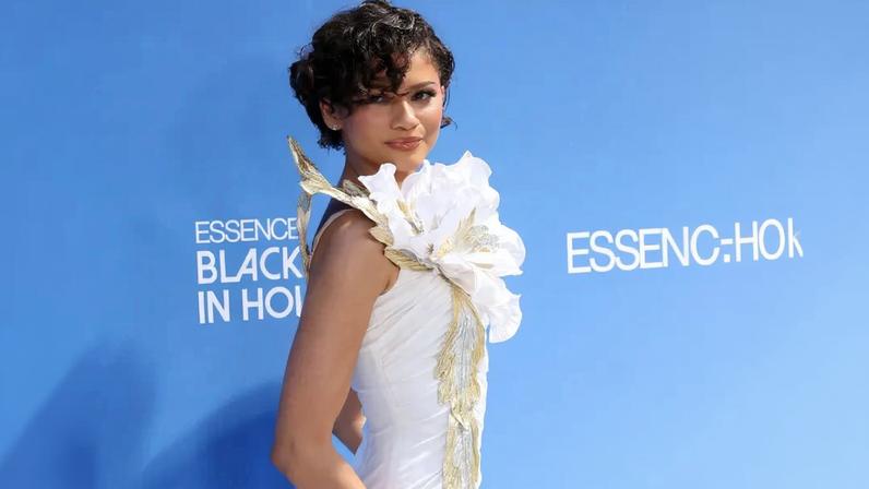 Zendaya usa vestido de Whitney Houston no Essence Black Women in Hollywood
