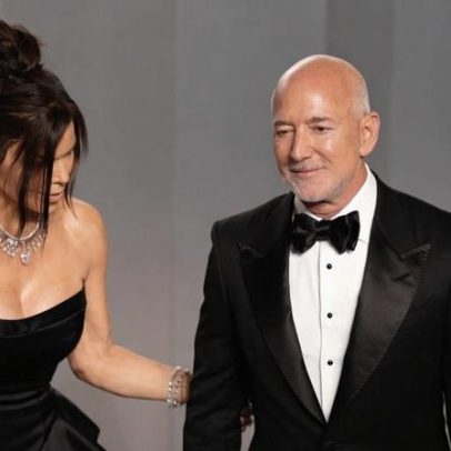 Lauren Sánchez afasta Jeff Bezos na red carpet da Vanity Fair Oscars Party 2026