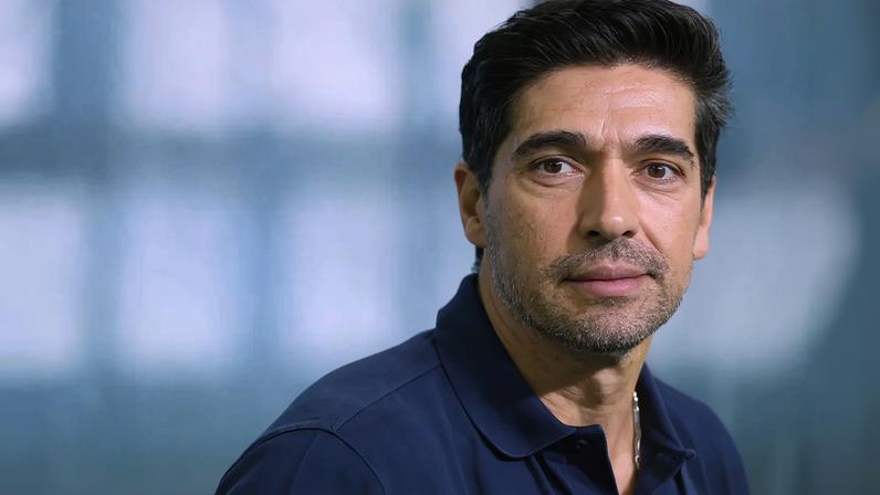 PAOK receberá valor do Palmeiras por títulos de Abel Ferreira