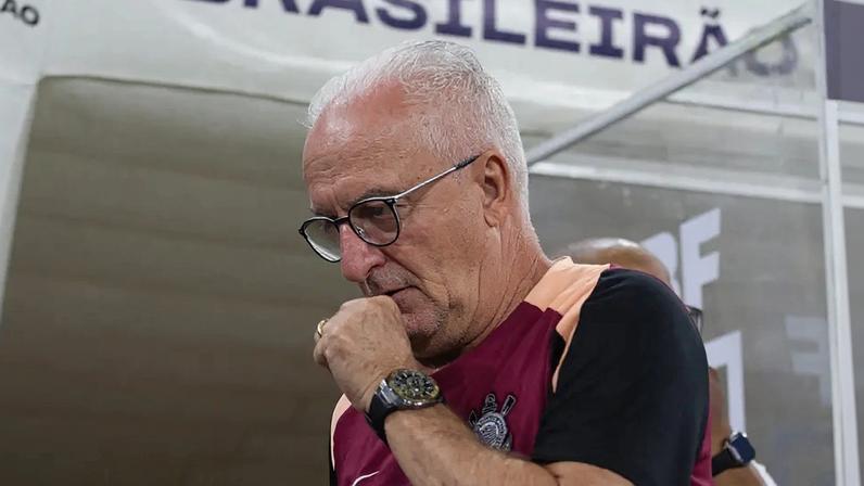 Dorival, pressionado, afirma não temer demissão no Corinthians