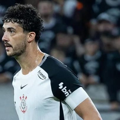 Gustavo Henrique aponta erros de juiz em Corinthians x Flamengo