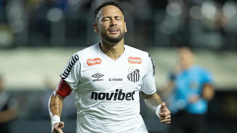 Neymar chega ao quarto técnico no Santos e encara nova realidade