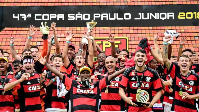 Thiago Ennes foi campeão da Copinha pelo Flamengo (Foto: Fernando Dantas/Gazeta Press)