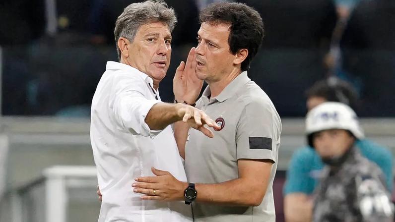 Renato Gaúcho e Fernando Diniz no confronto entre Grêmio e Athletico-PR, no Brasileirão de 2018 (Foto: Pedro H. Tesch/Agência Eleven/Gazeta Press)