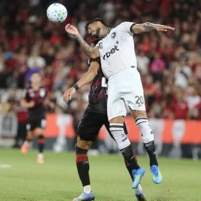 Athletico-PR vence Botafogo no Brasileirão