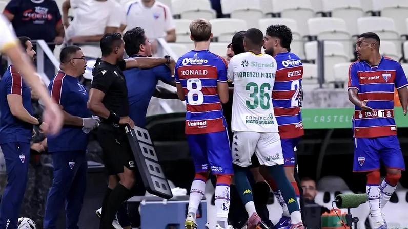 Partida da Série B envolve agressões entre técnicos; vídeo é divulgado