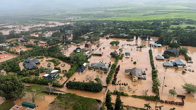 Havaí orienta moradores a saírem diante das piores inundações em 20 anos