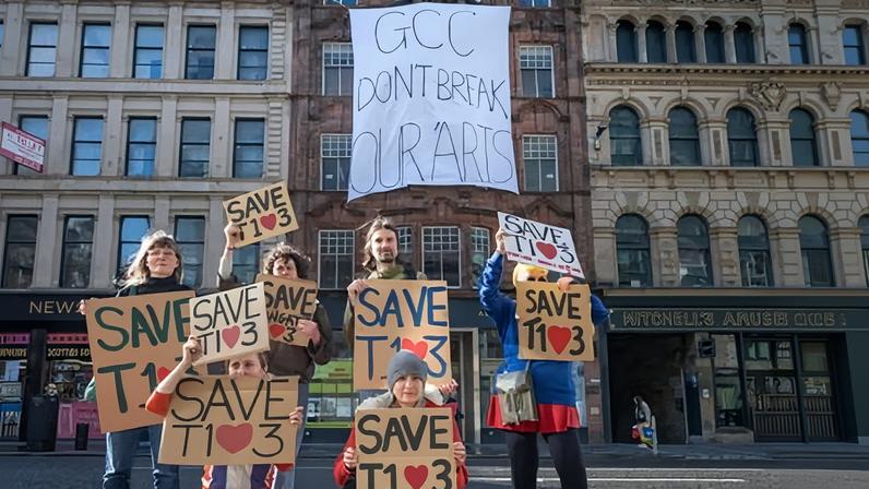 Inquilinos de polo artístico em Glasgow condenam aumentos de aluguel