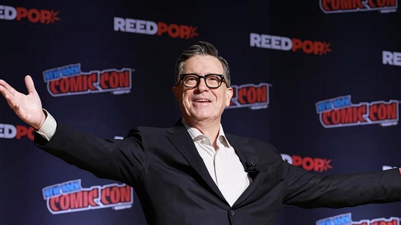 Stephen Colbert escreverá novo filme de O Senhor dos Anéis após o Late Show