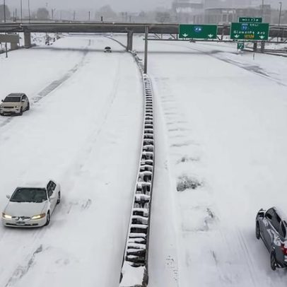 Neve intensa e chuva congelante afetam EUA e Canadá