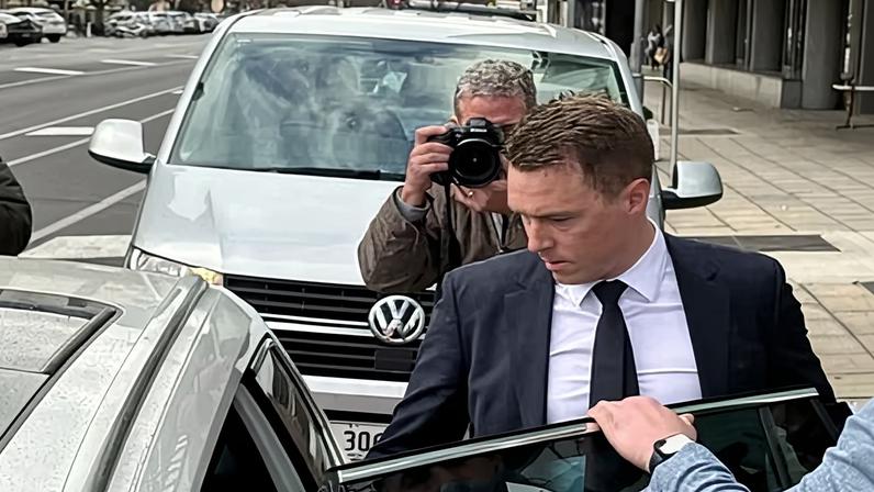 Publicação de Rohan Dennis sobre Porsche é criticada após atropelamento fatal da esposa