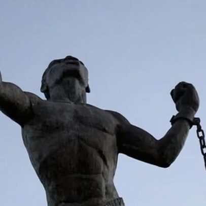 Reconhecer o tráfico de escravos como crime contra a humanidade