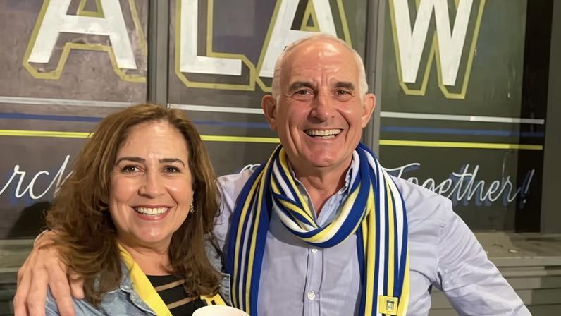 Cirurgia futurista médico britânico usa robô para remover próstata em Gibraltar