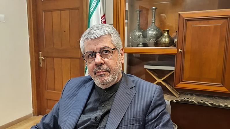 Mojtaba Khamenei fica ferido em ataque que matou o pai, diz embaixador iraniano