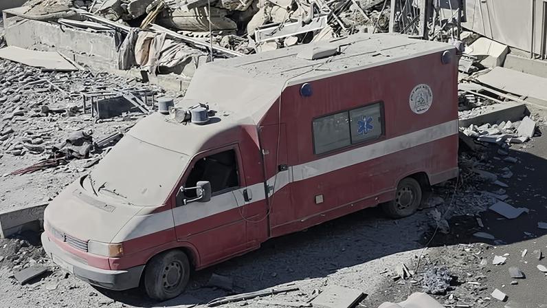 Israel ataca instalações médicas no sul do Líbano, dizem profissionais de saúde