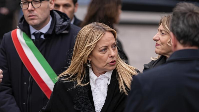 Eleitores italianos rejeitam reforma do judiciário proposta por Meloni