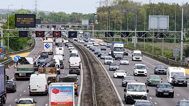 Feriado de Páscoa deve ser o mais movimentado nas estradas do Reino Unido em quatro anos